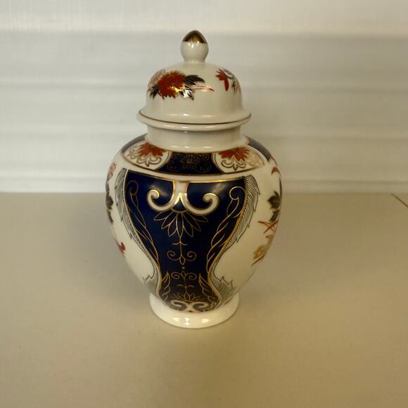 Vintage Japanese Porcelain Imari Ginger Jar Small Size Trinket Pot Box Lidded - Picture 4 of 12